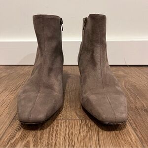 Ann Taylor Brown Suede Leather Kitten Heel Minimalist Ankle Boot - Size 6